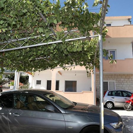 Apartment Ivan Kastel Sucurac Exterior photo