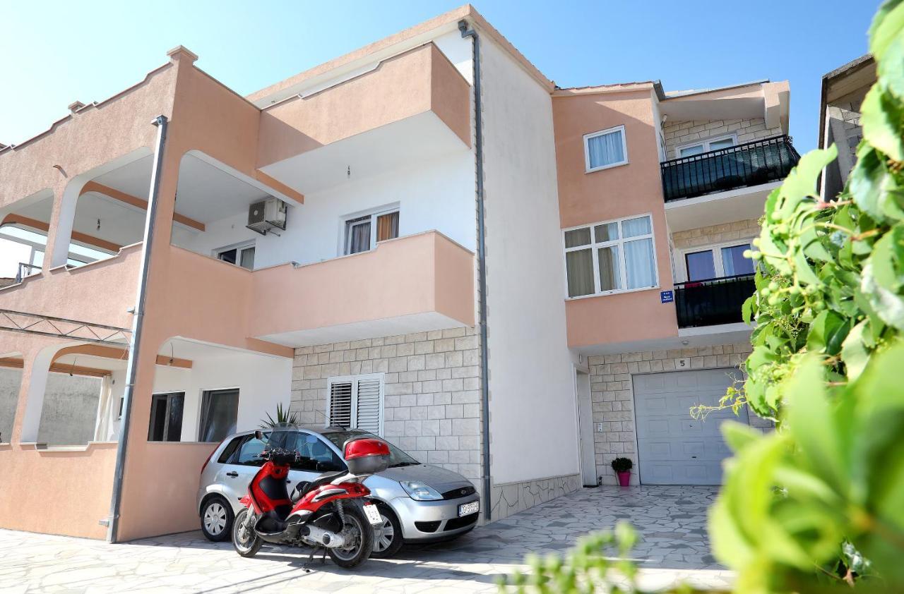 Apartment Ivan Kastel Sucurac Exterior photo