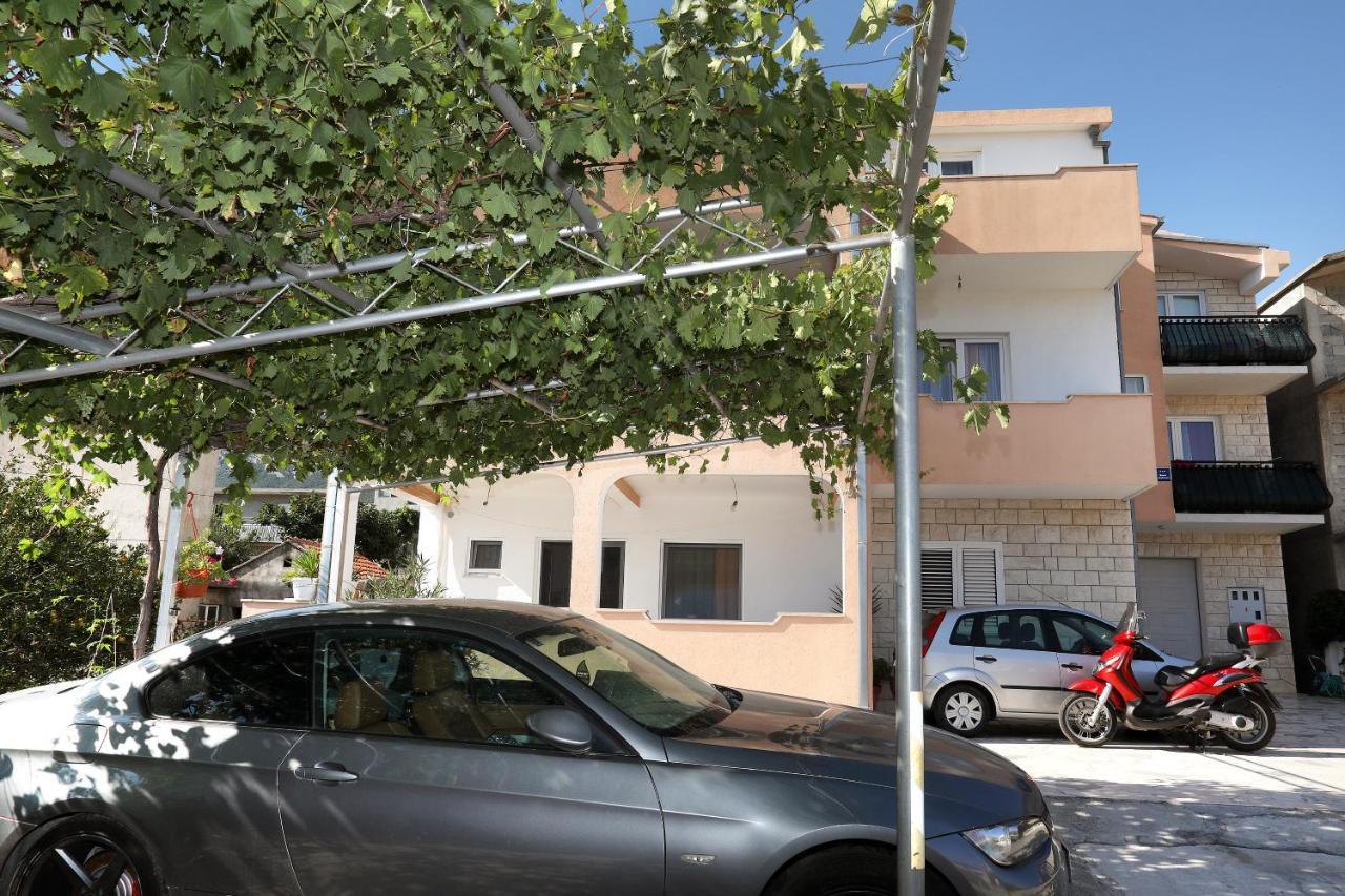 Apartment Ivan Kastel Sucurac Exterior photo
