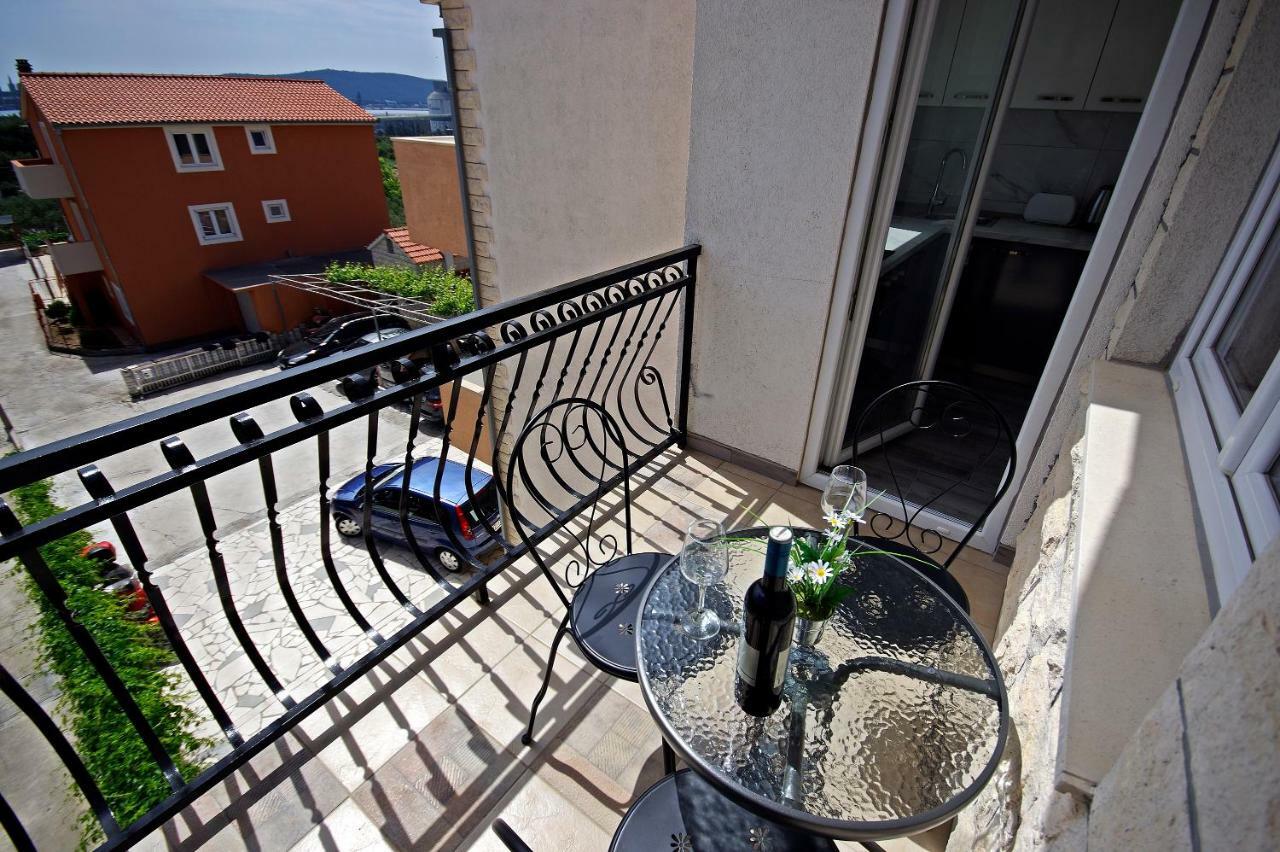 Apartment Ivan Kastel Sucurac Exterior photo