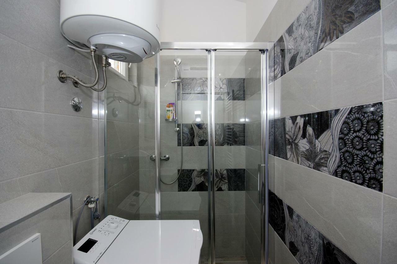 Apartment Ivan Kastel Sucurac Exterior photo