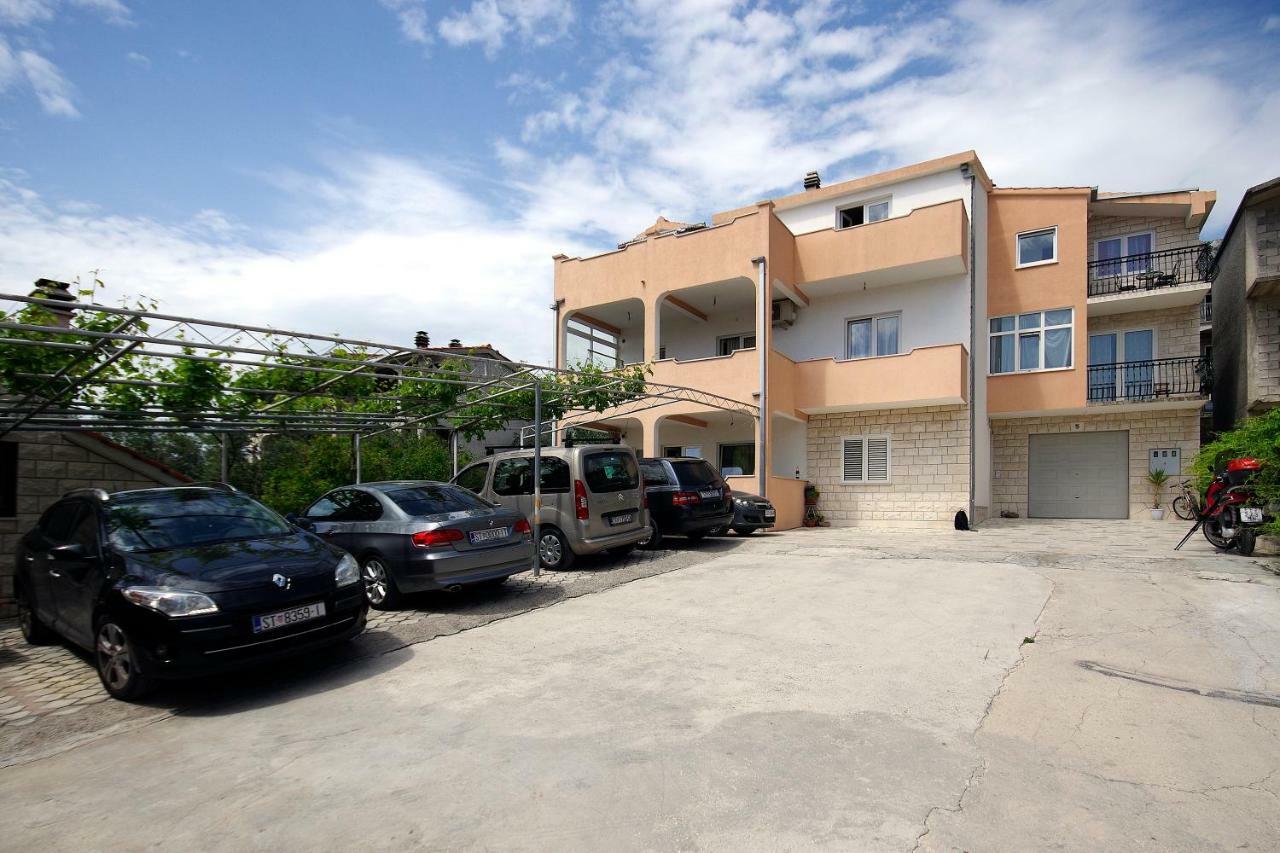 Apartment Ivan Kastel Sucurac Exterior photo