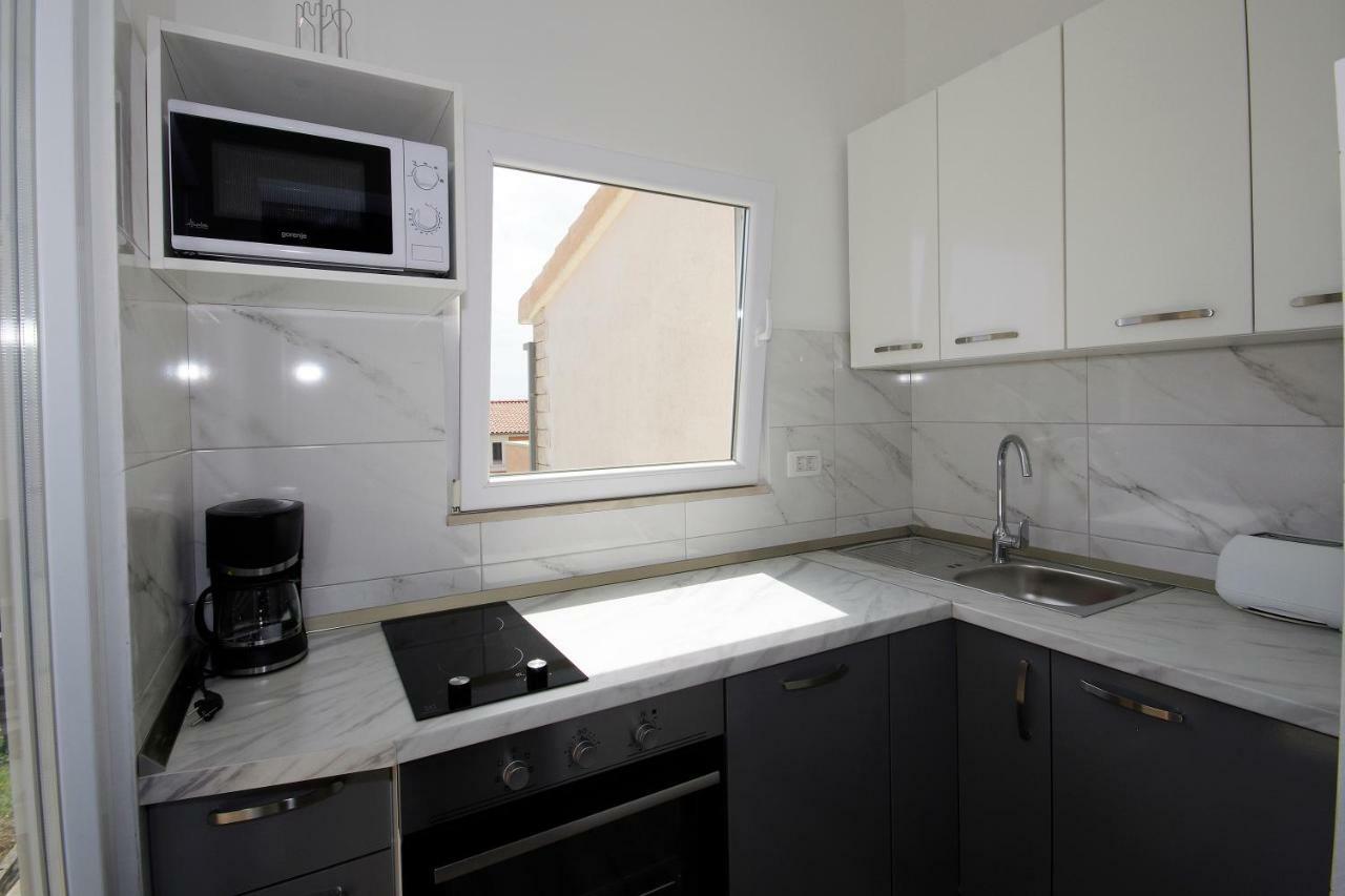 Apartment Ivan Kastel Sucurac Exterior photo