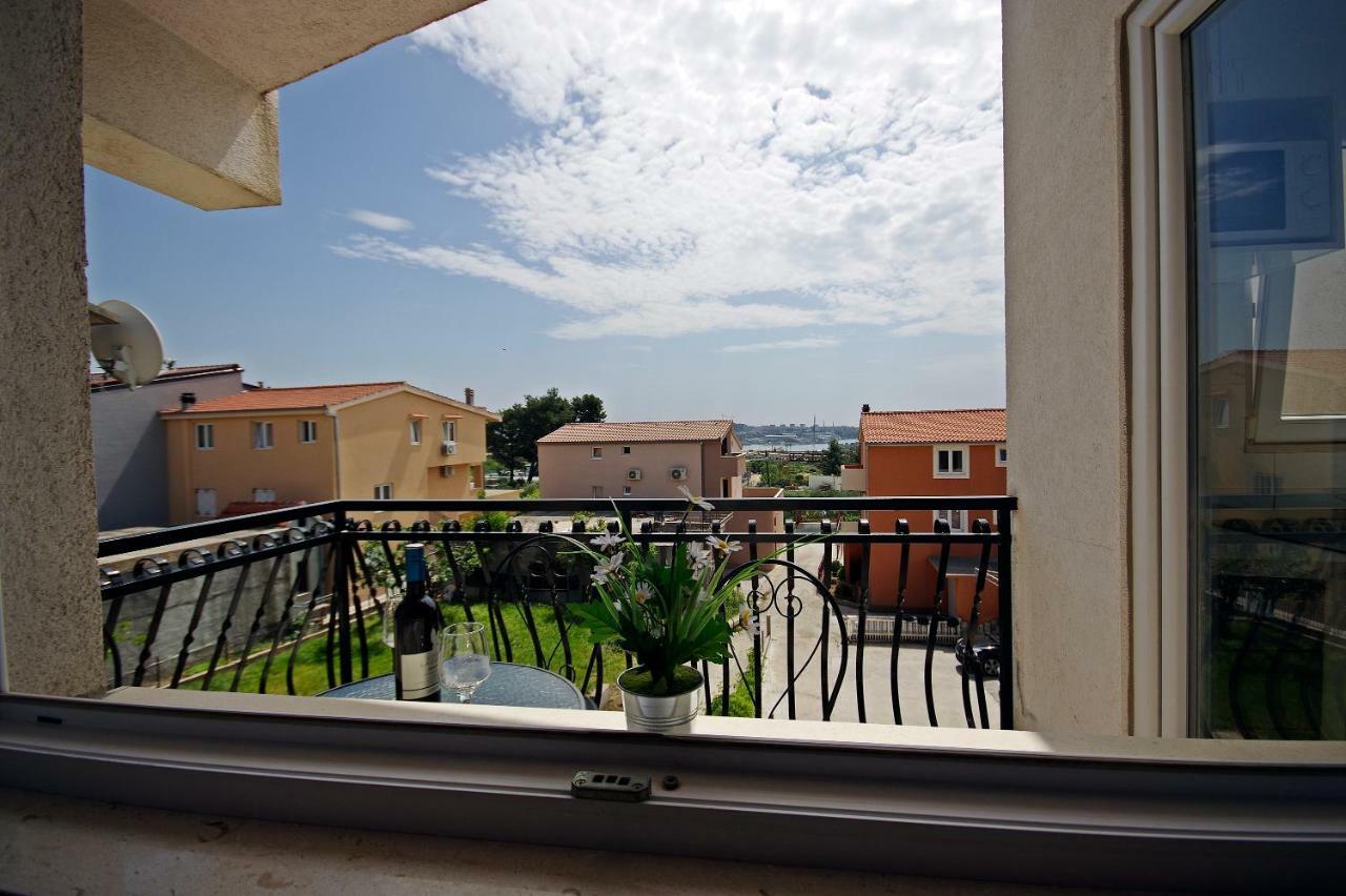 Apartment Ivan Kastel Sucurac Exterior photo