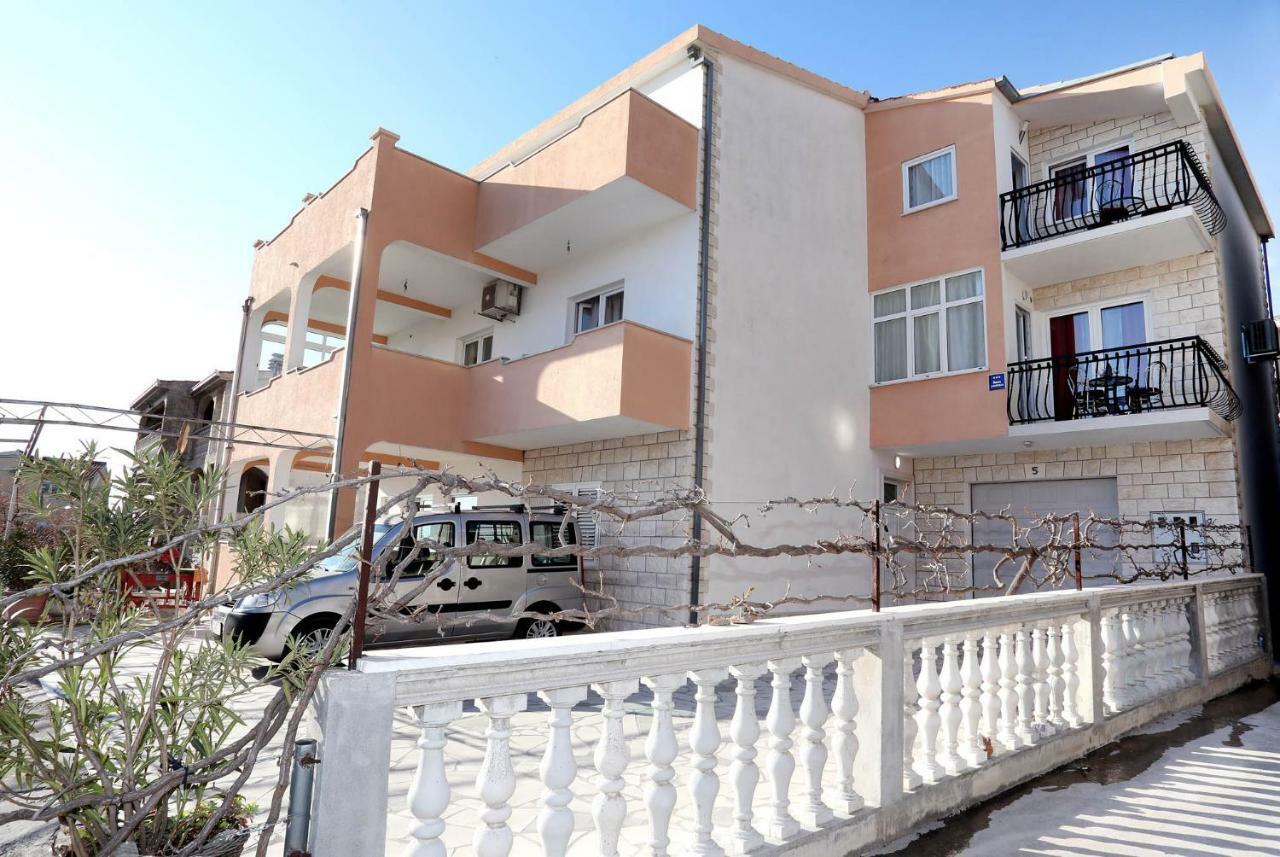 Apartment Ivan Kastel Sucurac Exterior photo