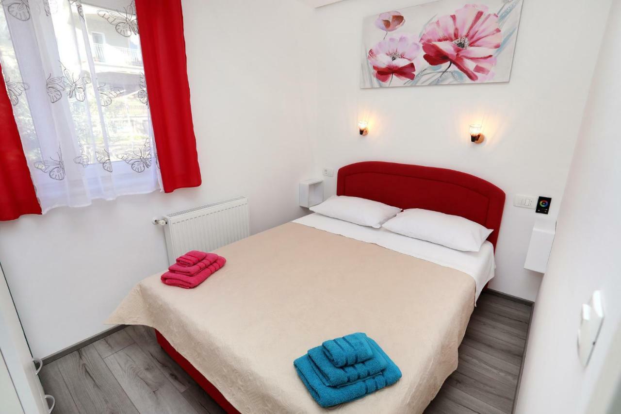 Apartment Ivan Kastel Sucurac Exterior photo