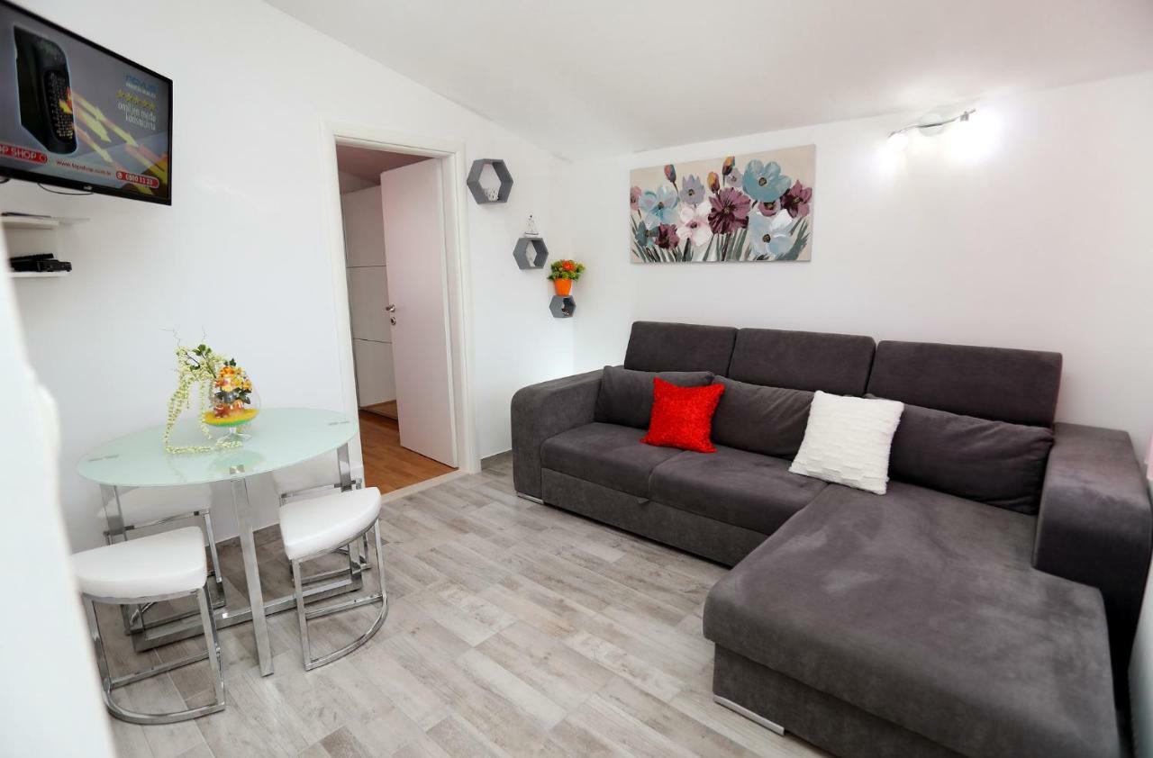 Apartment Ivan Kastel Sucurac Exterior photo